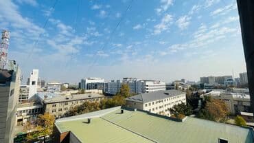 сдаю квартиру 8 микрорайон: 3 комнаты, 88 м², Индивидуалка, 8 этаж, Косметический ремонт — 10