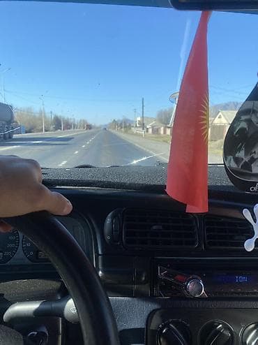 вента токмок: Volkswagen Vento: 1992 г., 1.8 л, Механика, Бензин, Седан — 8