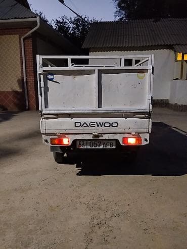 Daewoo Labo (Chevrolet) — компактный грузовой мини‑пикап/бортовой at lalafo.kg Daewoo Labo (Chevrolet) — компактный грузовой мини‑пикап/бортовой
