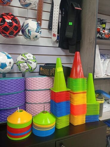 футбольные мячи купить в бишкеке: Конусы 23-90 сом 28-140 сом 52-300 сом Фишки также имеется в — 3