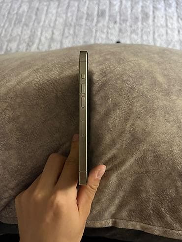 osh iphone: IPhone 15 Pro, Б/у, 128 ГБ, Natural Titanium, Чехол, Коробка, 83 % — 3