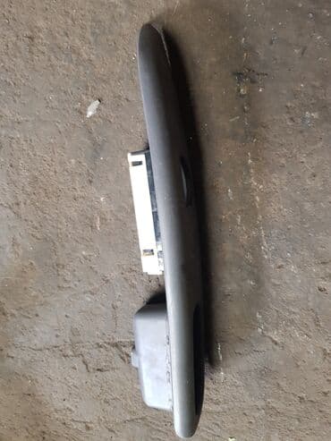 обмен машин ключ на ключ: Mitsubishi Space Gear, кнопка передняя правая. Митсубиси Спейс Гир — 2