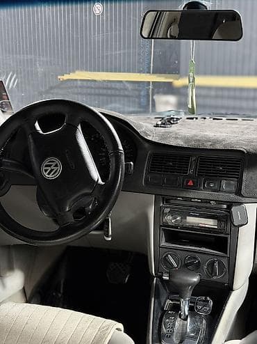 Volkswagen: Volkswagen Golf: 1998 г., 1.6 л, Автомат, Бензин, Хэтчбэк — 6