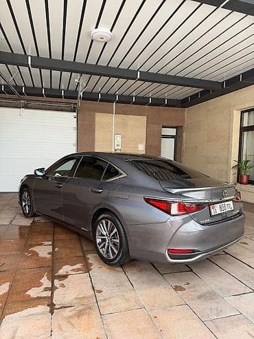 lexus js: Lexus ES: 2019 г., 2.5 л, Вариатор, Гибрид, Седан — 2