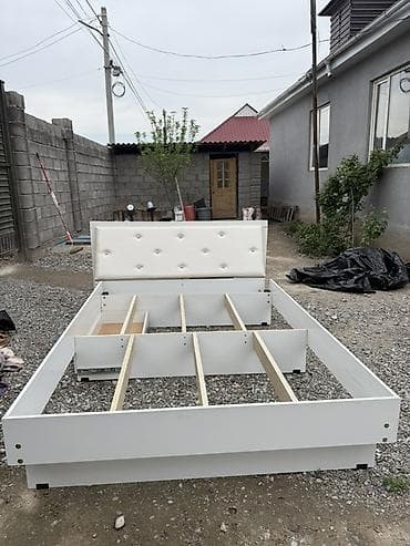 дух спалка: Двуспальная кровать, С мягким изголовьем, длина - 200 см — 1