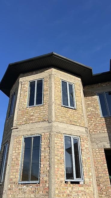 гостиница 5 микрорайон: Двухэтажный кирпичный дом под ПСО, площадь 200 м². - Участок 5 соток — 2