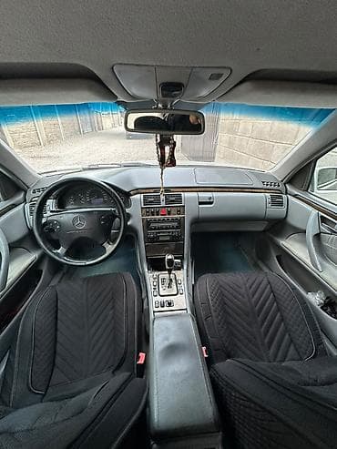 Mercedes-Benz E-Class: 2001 г., 3.2 л, Автомат, Бензин, Седан — 5