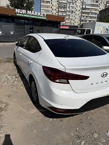 Hyundai Avante: 2018 г., 1.6 л, Седан — 4
