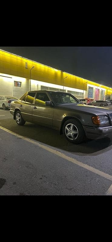devo tiko: Mercedes-Benz W124: 1989 г., Седан — 4