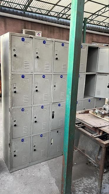 Шкафы для ванной: Шкаф для раздевалки, Б/у, Железо, Самовывоз — 2