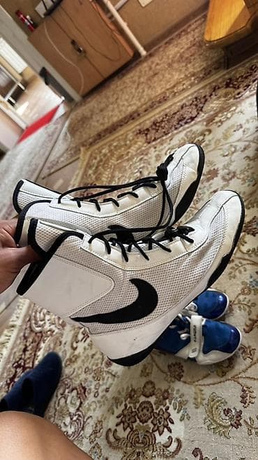Боксерские ботинки Nike, высокий силуэт. Б/у - Размер: 43 (указан на — 3
