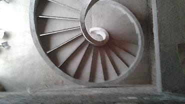 Бетонная лестница Для дома, Форма лестницы: Винтовая