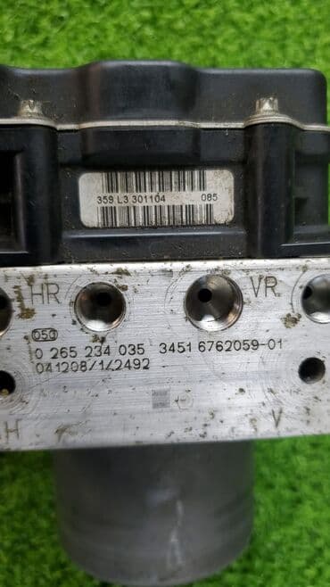 система форсунок: Блок abs Bmw X3 E83 M54B30 2005 (б/у) ​ Марка: BMW Модель: X3 Год — 6