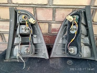 испаритель на чарон: Передняя правая фара Toyota 2003 г., Б/у, Оригинал, Япония — 2