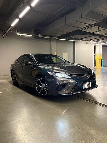 Toyota Camry: 2019 г., 2.5 л, Автомат, Бензин, Седан