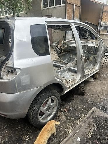 w211 e500: Кузовной запчасти на Мазда демио 2003 год — 2