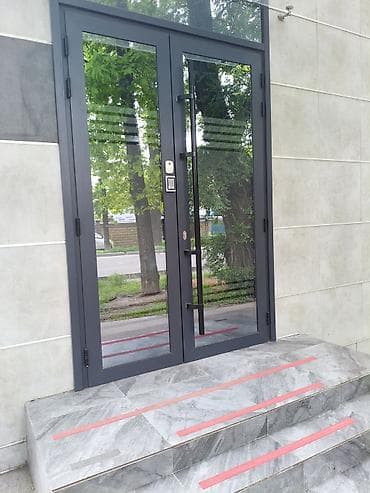 гараж склад: Здание, С оборудованием 20 м² — 2