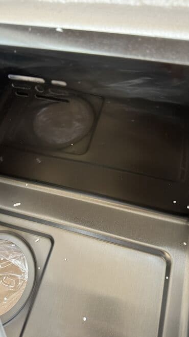 раковина с тумбой в бишкеке: Продается новая мойка! Цена:15000 сом! Качество 100 из 100 Метал — 6