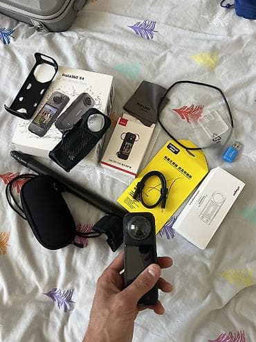 mini dv: Insta 360X4 В комплекте: Флешка 128 gb Палка 1.20 см Чехлы разные — 1