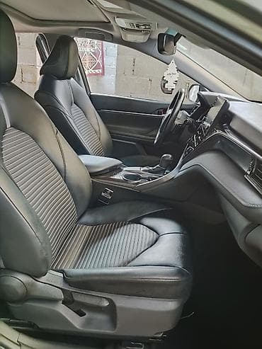 Транспорт: Toyota Camry: 2021 г., 2.5 л, Автомат, Бензин — 7
