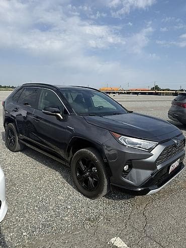 Toyota RAV4: 2020 г., 2.5 л, Автомат, Гибрид, Кроссовер