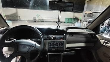 Транспорт: Volkswagen Vento: 1993 г., 1.8 л, Механика, Бензин, Седан — 10