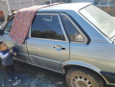 разбор экскаватора: Автозапчасти разборные (разные позиции) В наличии на фото: - Элементы — 11