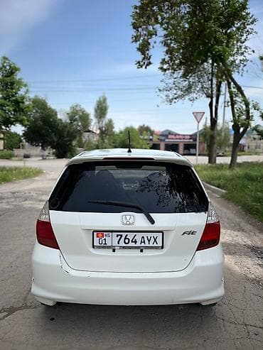 б фит капсула: Honda Fit: 2005 г., 1.3 л, Автомат, Бензин, Хэтчбэк — 6