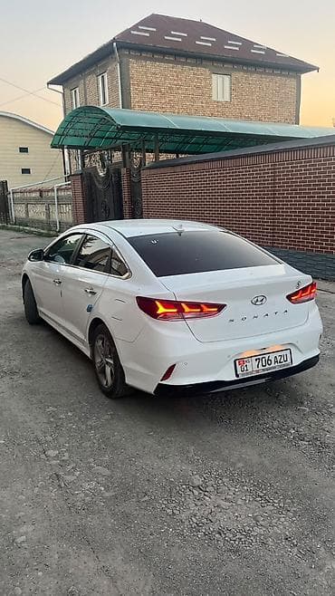 santa fe 4: Hyundai Sonata: 2023 г., 2 л, Автомат, Газ, Седан — 3