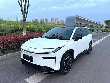 китайский мини гелик цена: Toyota bZ3X: 2025 г., Электромобиль, Кроссовер — 1
