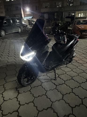 зид 150: Макси-скутер 150 куб. см, Бензин, Б/у — 1