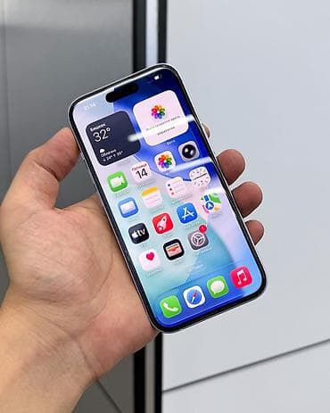 iphone 13 max: IPhone 15, Б/у, 128 ГБ, Голубой, Защитное стекло, Чехол, В рассрочку, 84 % — 2