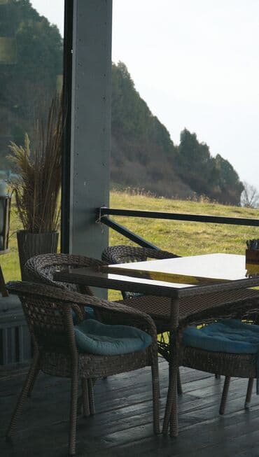 работу на кухне: Мы приглашаем в команду энергичных и ответственных сотрудников! Нужны — 3