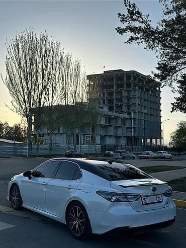 1000 к: Toyota Camry: 2021 г., 2.5 л, Автомат, Бензин — 3