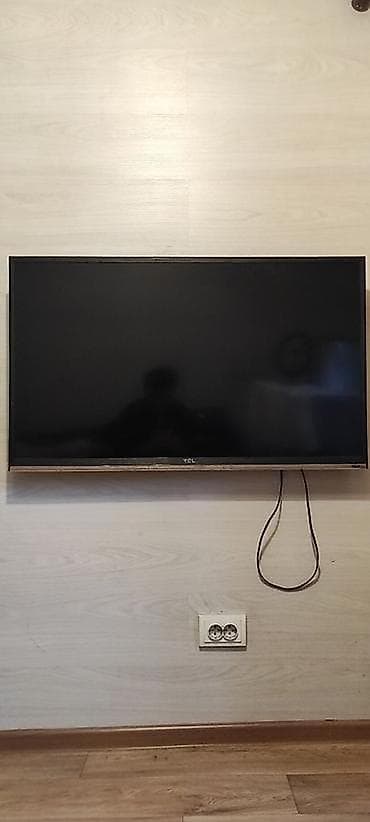 dvd usb: Телевизор TCL, плоская панель с тонкими рамками, настенное крепление — 1