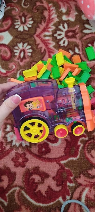 Оюнчуктар: Игрушка детская,паравозик хорошом состояние. 850 сом — 1