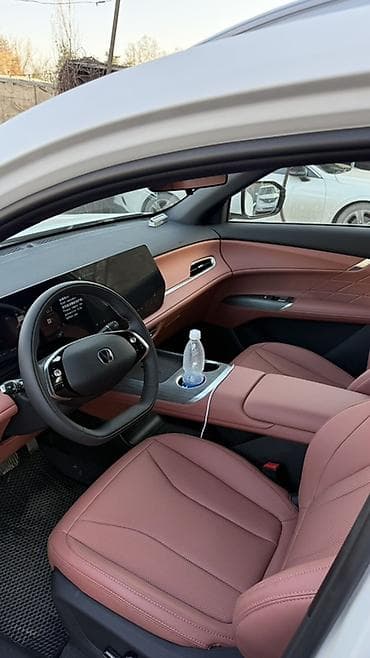 3c te: Changan CS75 Plus: 2025 г., 1.5 л, Автомат, Бензин, Внедорожник — 6