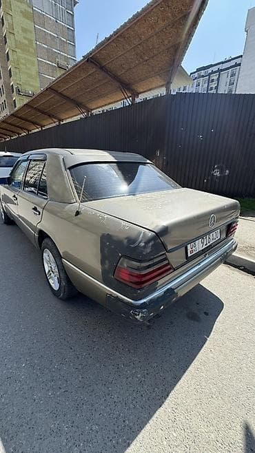 мотор крап: Mercedes-Benz E-Class: 1990 г., 2.3 л, Автомат, Бензин, Седан — 3