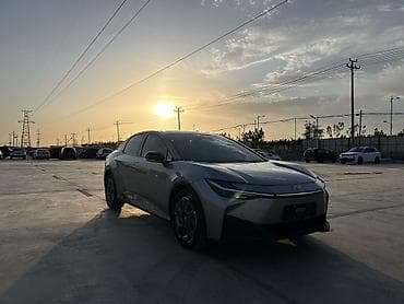 дордой 2 пикарная: Toyota bZ3: 2023 г., Электромобиль, Седан — 1