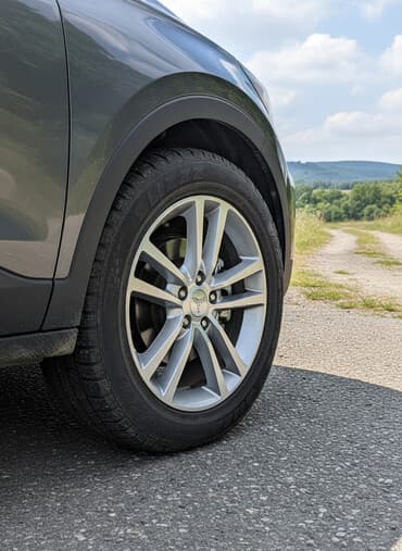 шины в караколе: Шины 205 / 55 / R 16, Зима, Б/у, Комплект, Легковые, Япония, Bridgestone — 1