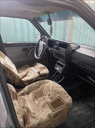двер гольф 2: Volkswagen Golf: 1989 г., 1.3 л, Механика, Бензин, Хэтчбэк — 3