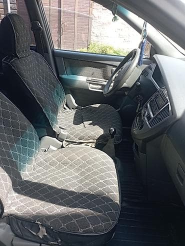 киа carens: Kia Carens: 2003 г., 1.8 л, Механика, Бензин, Универсал — 3