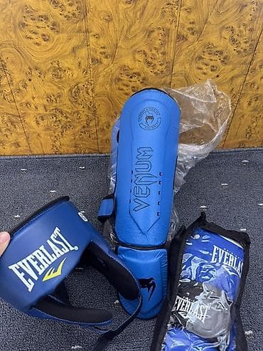 бу чехол: Набор экипировки для единоборств (синий) Состав: - Шлем боксерский — 3