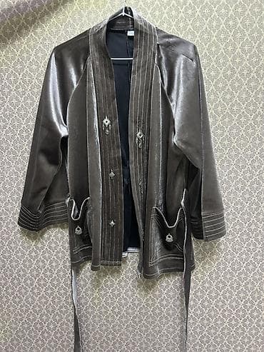 Кардиган, Бархат, Короткая модель, Осень-весна, С карманами at lalafo.kg Кардиган, Бархат, Короткая модель, Осень-весна, С карманами