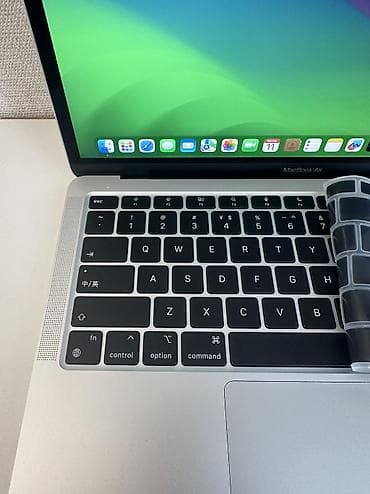 Техника жана электроника: Ультрабук, Колдонулган, Apple M1, ОЗУ, RAM: 8 ГБ — 10