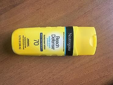 крем от загара: Neutrogena Beach Defense Water + Sun Protection Sunscreen Lotion, SPF — 1