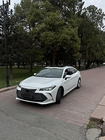 tayota yris: Toyota Avalon: 2019 г., 2.5 л, Гибрид, Седан — 1