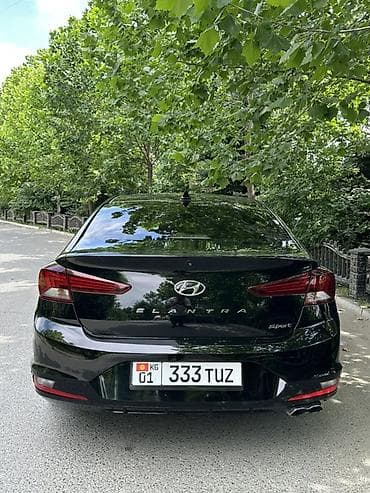 Hyundai Elantra: 2020 г., 1.6 л, Автомат, Бензин, Седан — 3