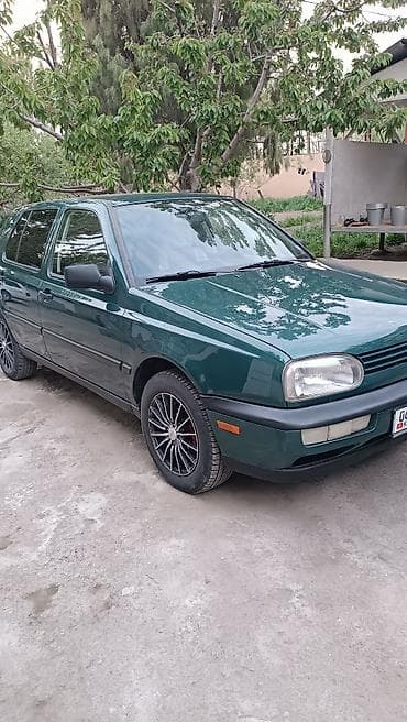 Volkswagen Golf: 1996 г., 1.8 л, Механика, Бензин, Хэтчбэк
