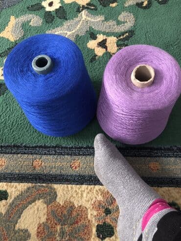 обме: Обменяю 2 новых бабник на 5 вот таких маленьких вязальных нитках — 4